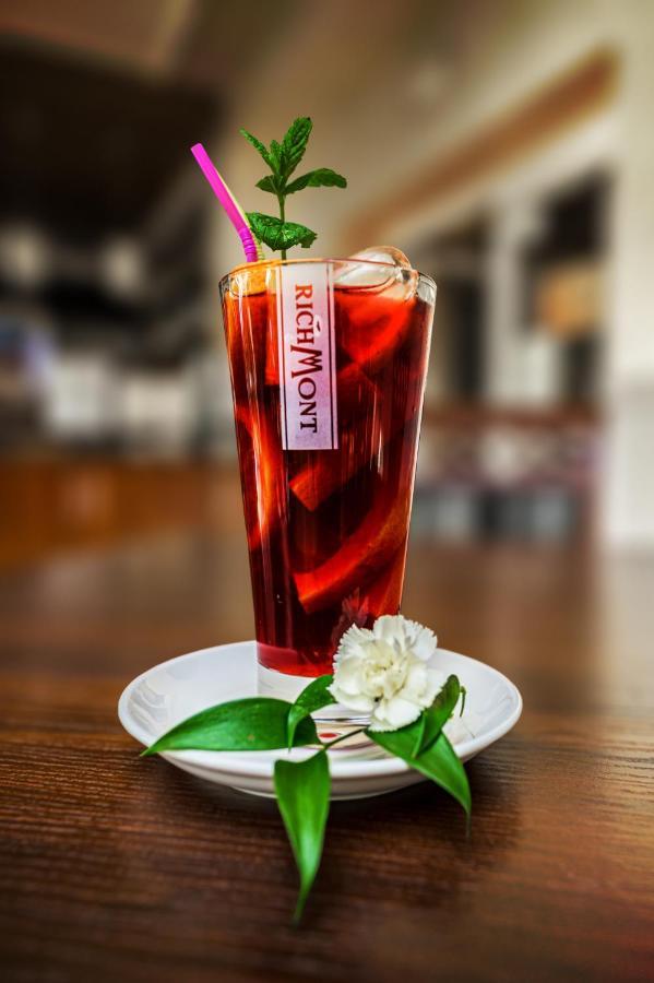 Hotel Stara Gorzelnia Lichen Stary Ngoại thất bức ảnh