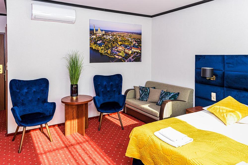 Hotel Stara Gorzelnia Lichen Stary Ngoại thất bức ảnh
