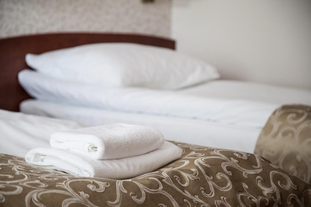 Hotel Stara Gorzelnia Lichen Stary Phòng bức ảnh