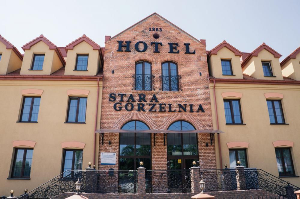Hotel Stara Gorzelnia Lichen Stary Ngoại thất bức ảnh