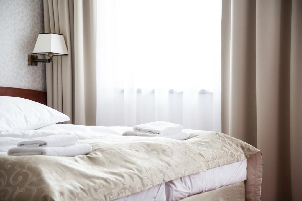 Hotel Stara Gorzelnia Lichen Stary Phòng bức ảnh